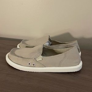 Sanuk Women’s Donna Daily Loafer